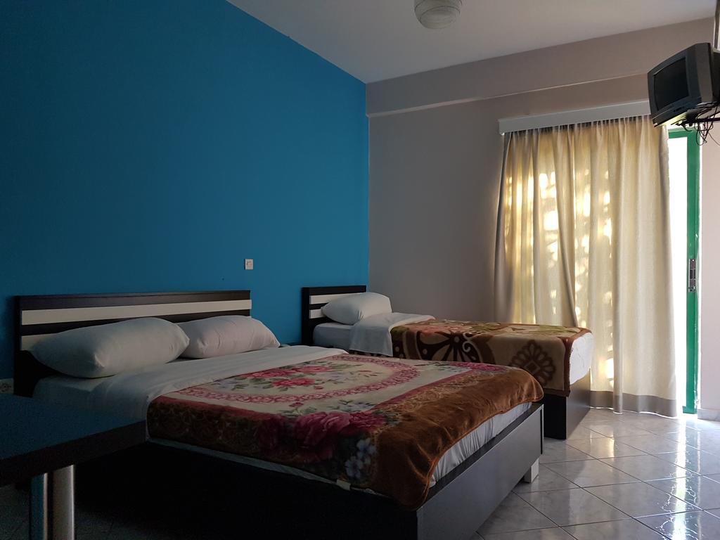 Perla Hotel Saranda Exterior photo
