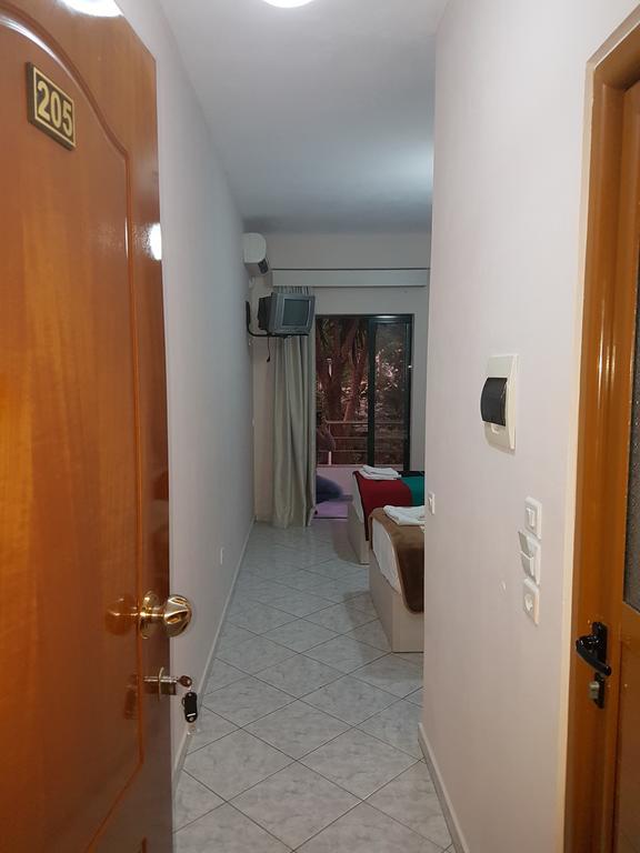 Perla Hotel Saranda Exterior photo
