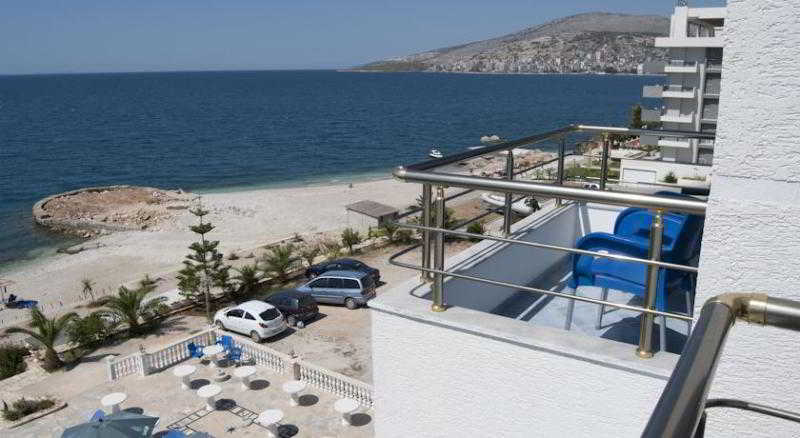 Perla Hotel Saranda Exterior photo