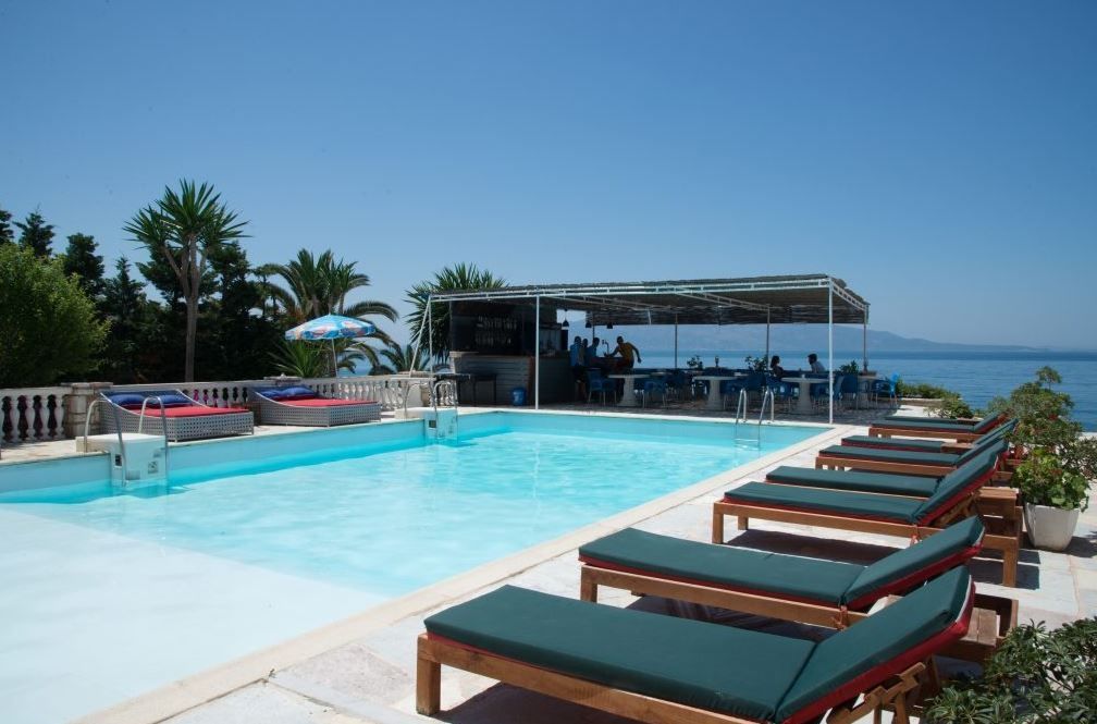 Perla Hotel Saranda Exterior photo