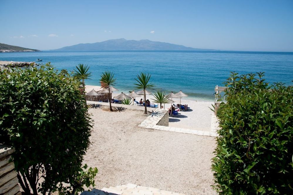 Perla Hotel Saranda Exterior photo