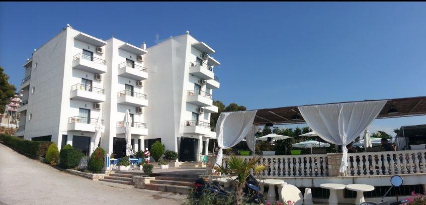 Perla Hotel Saranda Exterior photo