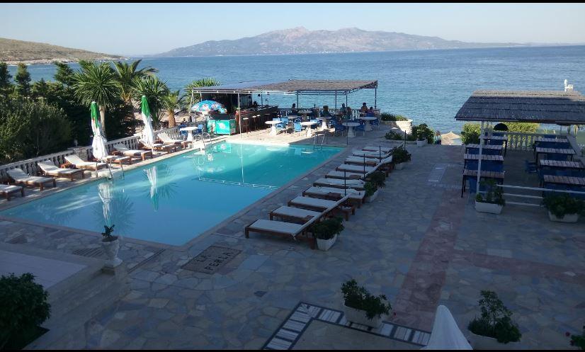 Perla Hotel Saranda Exterior photo